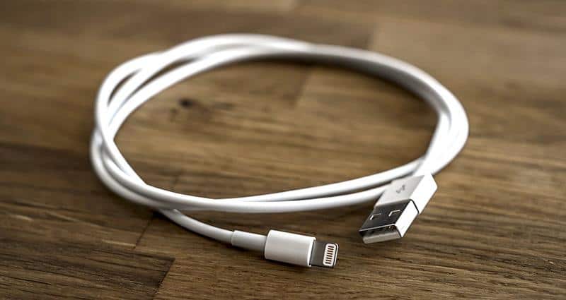 Come usare i dati mobile con il computer: sfrutta il tethering USB su PC/Mac (no wifi)